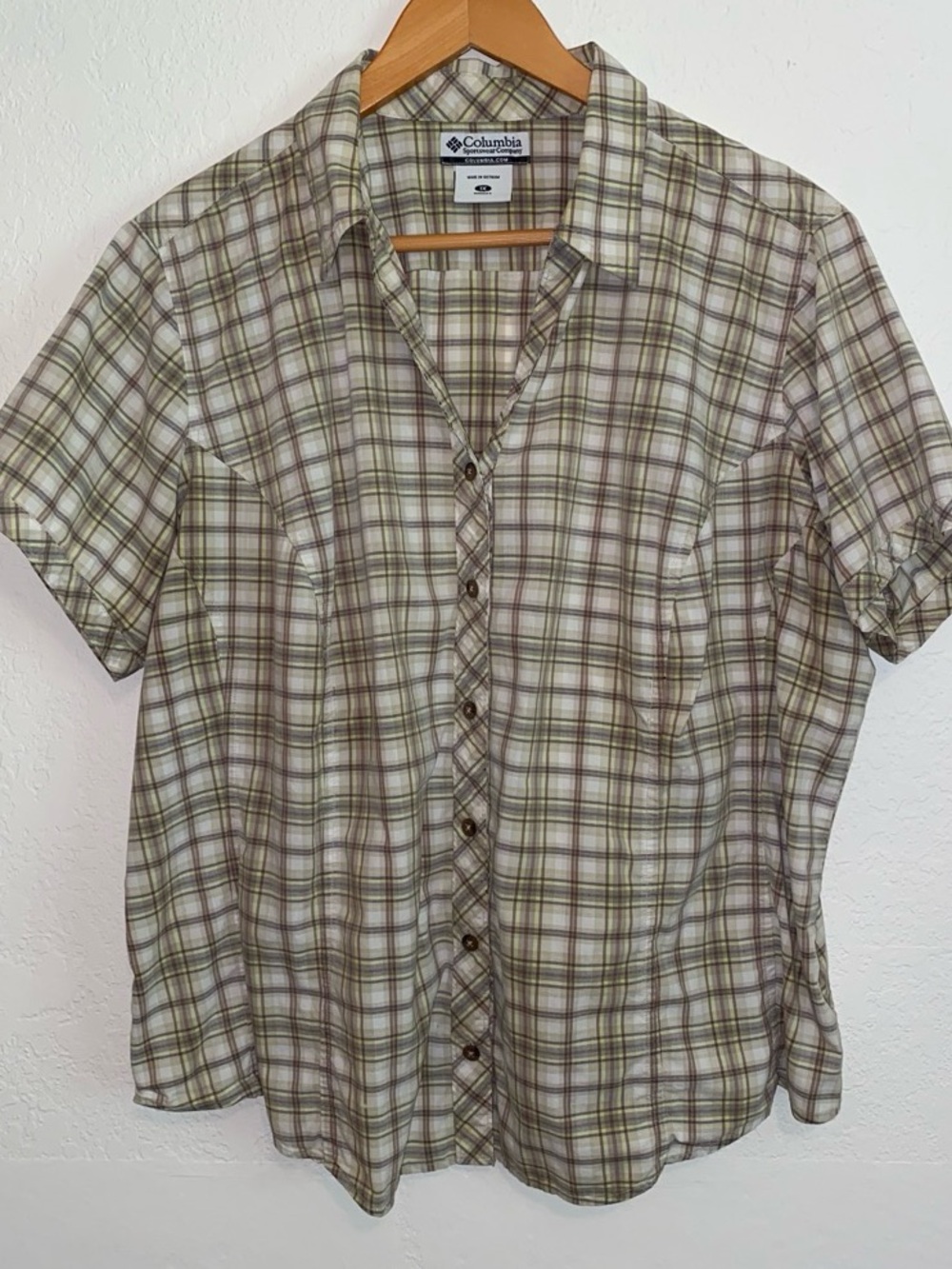Columbia Short Sleeve Plaid Button-Up Women’s Size 1X Outdoor Wear Hiking